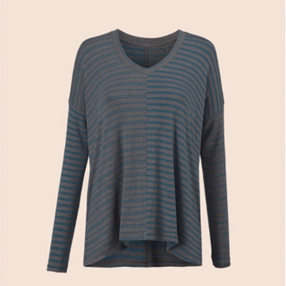 CAbi Hybrid Stripe Tee - Picture 2 of 6